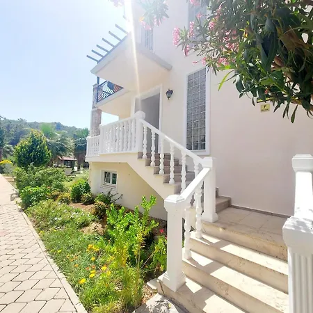 Mira With Pool In Oludeniz 公寓 费特希耶